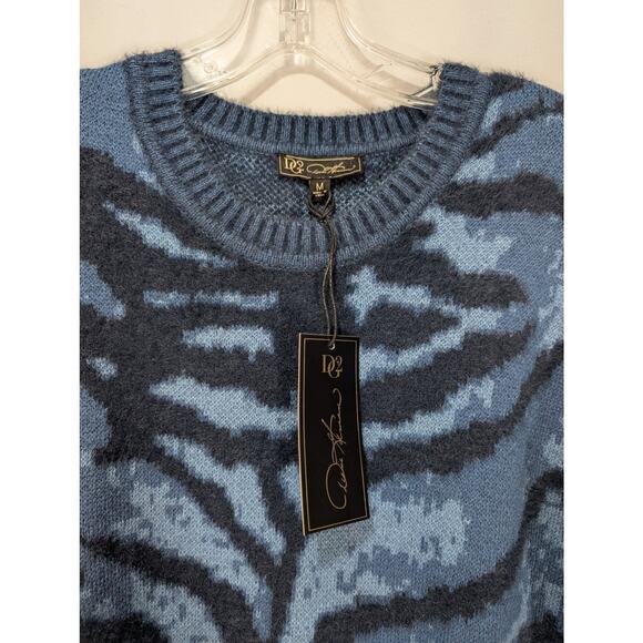 DG2 by Diane Gilman Blue Animal Print Sweater Size M NWT - Picture 3 of 7